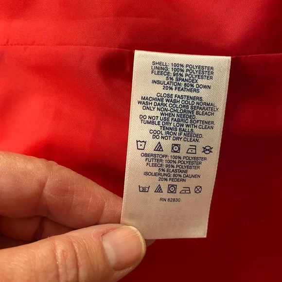 Lands’ End vibrant red puffer vest - Picture 2 of 4